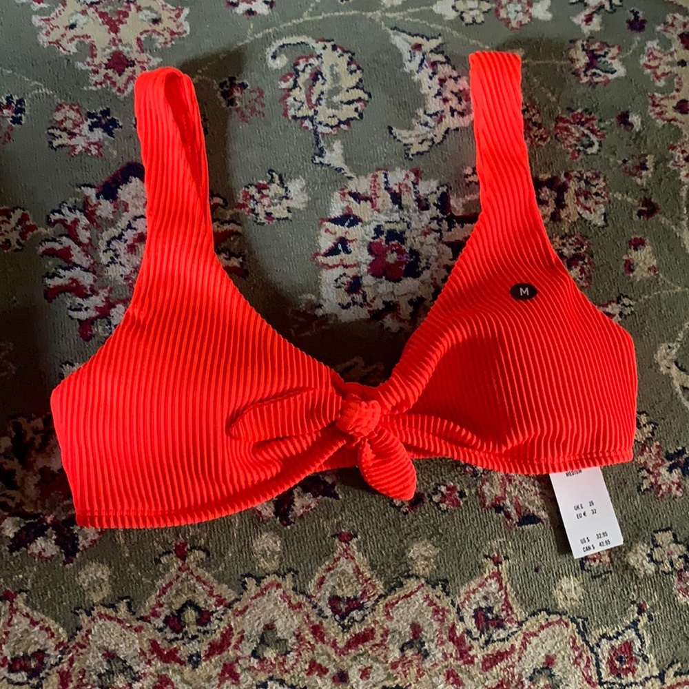 Hollister ribbed bikini top